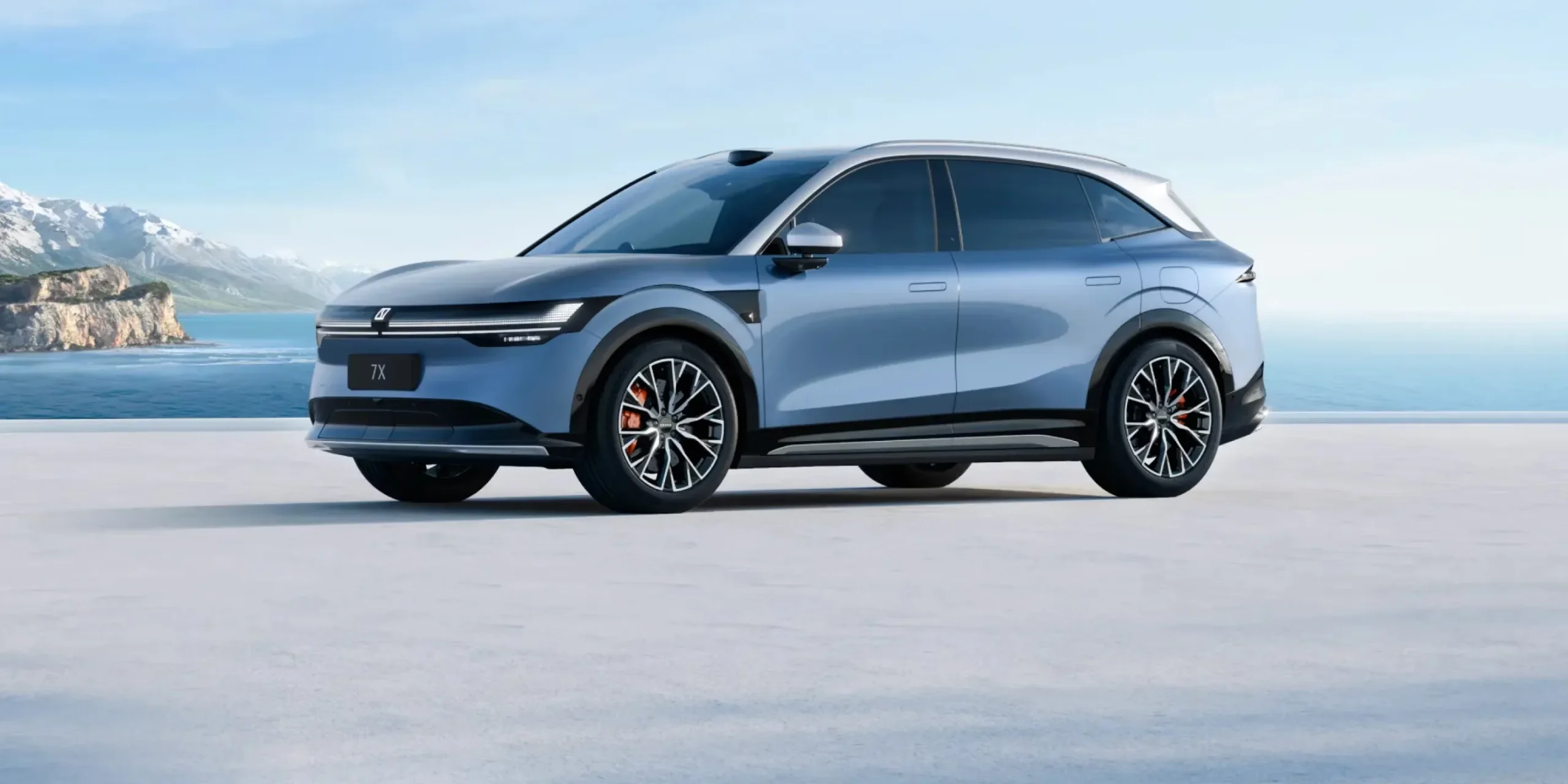 Zeekr 7X Exterior rear angle