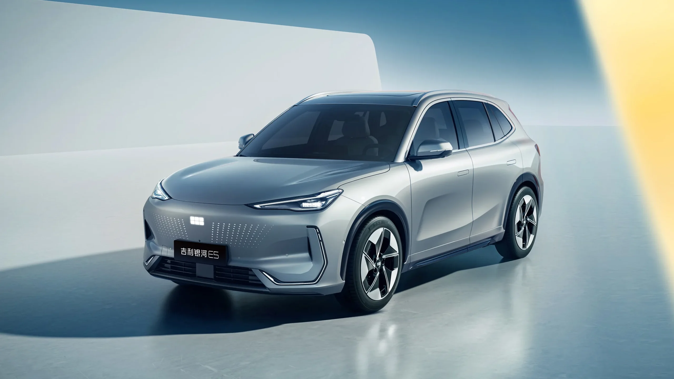 Geely Galaxy E5 official vehicle image