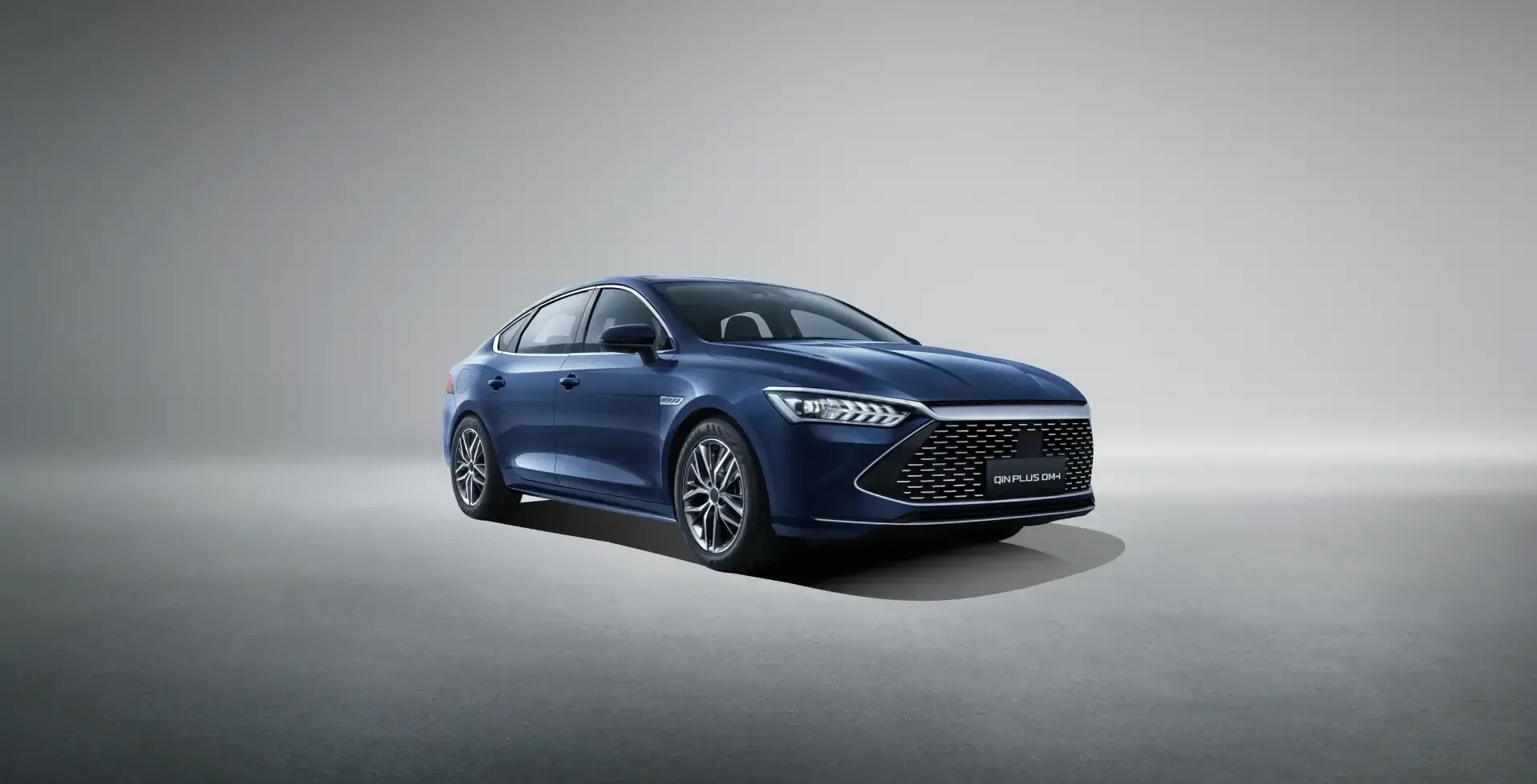 BYD Qin Plus DM-i official vehicle image