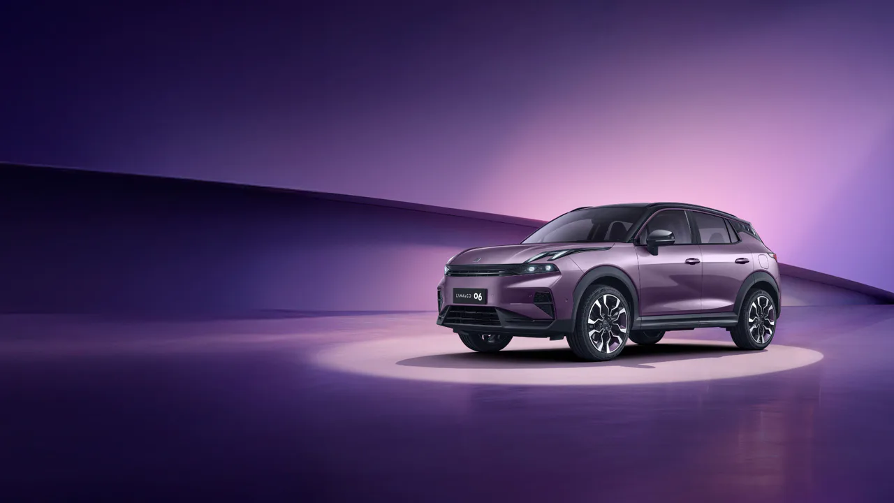 Lynk & Co 06 Relive vehicle