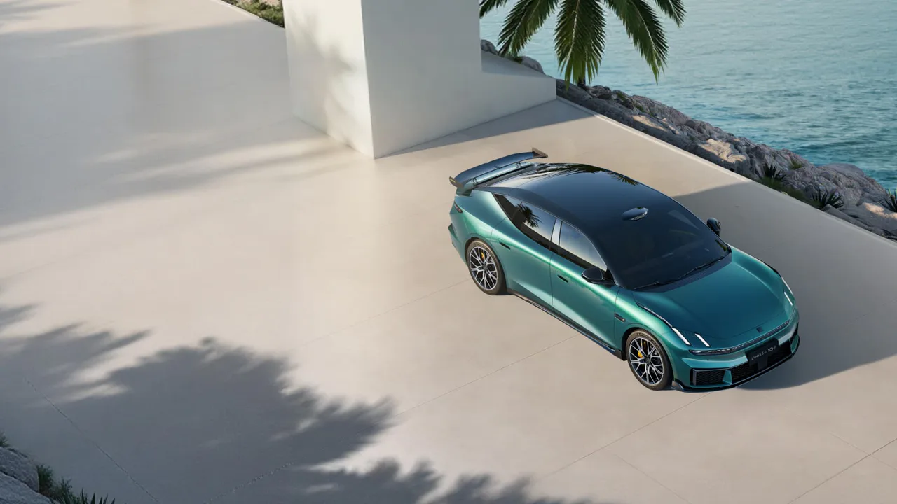 Lynk & Co 10+ vehicle
